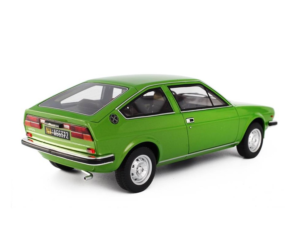 Alfa Romeo Alfasud Sprint 1976 – Verte Métal – Maquette Voiture Otto 1/18 Résine