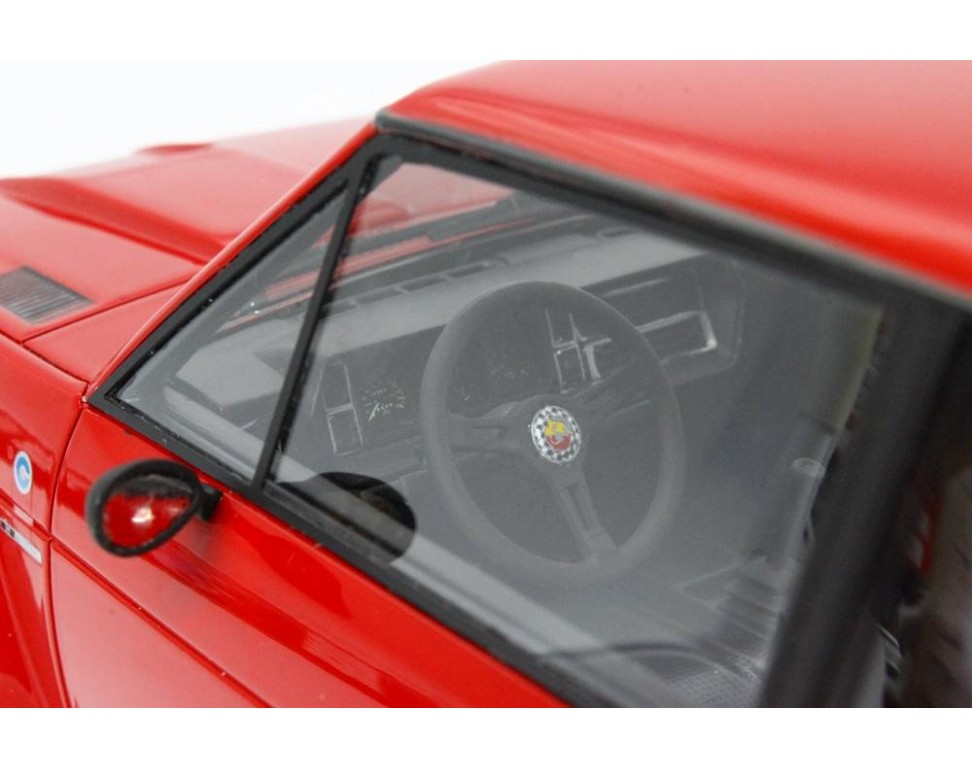 Miniature LAUDORACING 1/18 Fiat 131 Abarth Stradale 1976 – Rouge – Défaut (voir Annonce)