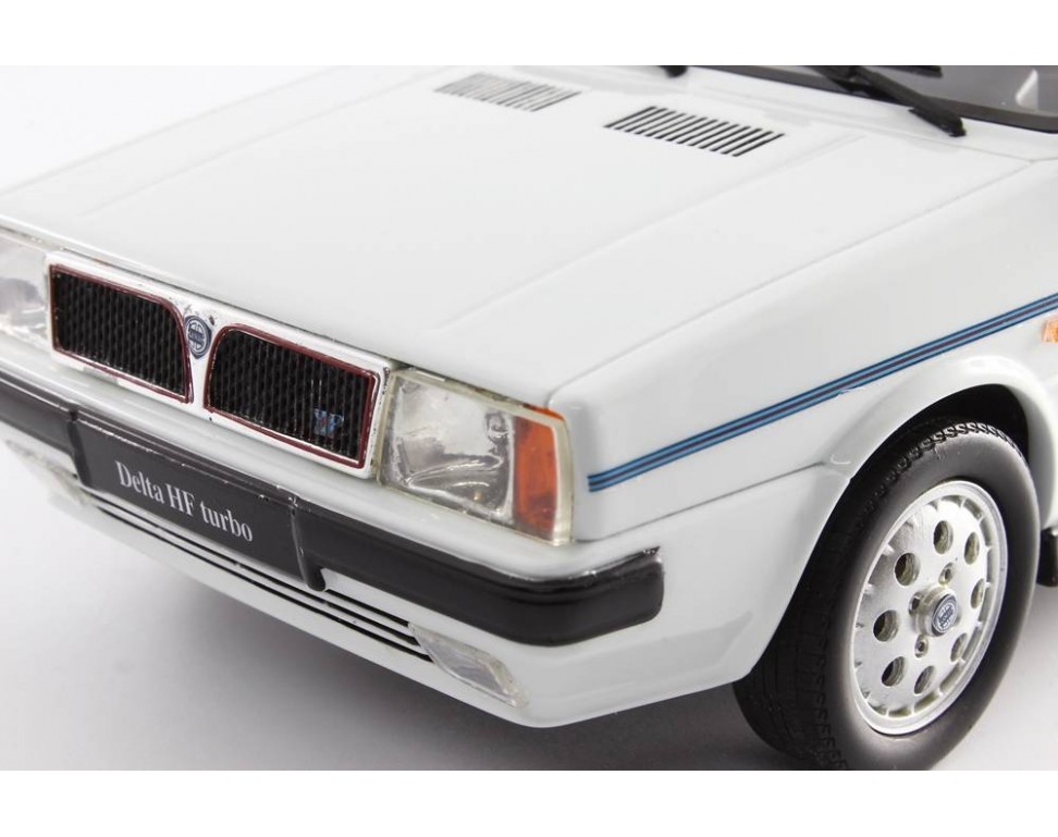 Lancia Delta 1600 HF Turbo c'est-à-dire « R86