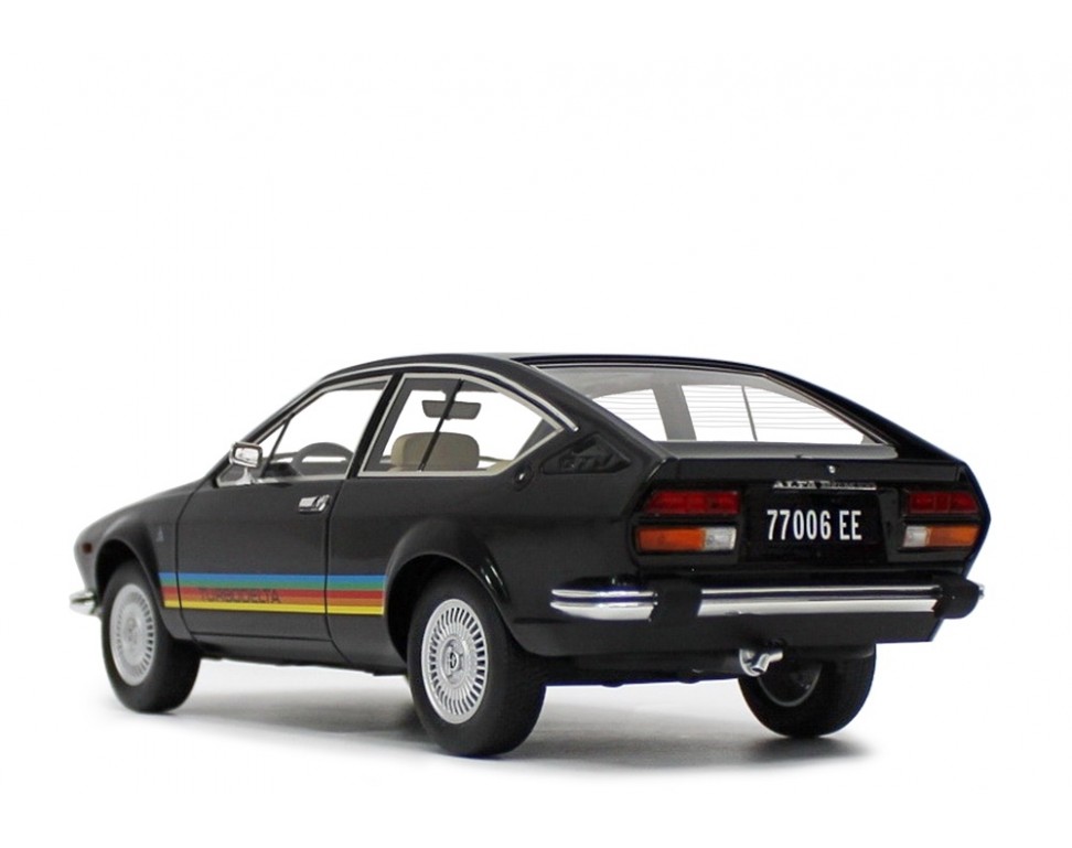 Alfa Romeo Alfetta Gtv 2000 Turbodelta 1979 Car Model 1 18 Laudoracing